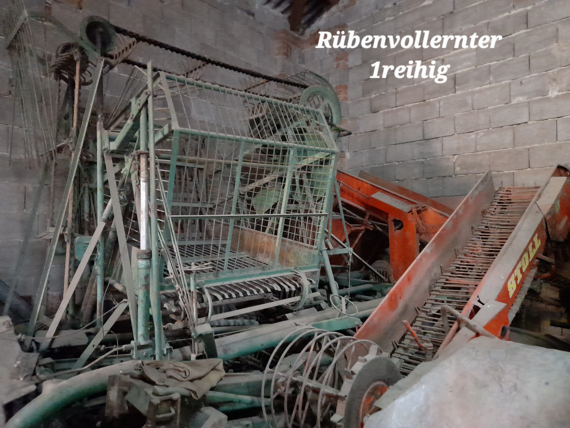 Bild von Anzeige: VERKAUFE : STOLL RÜBENVOLLERNTER, EINREIHIG. Baujahr : 1973,