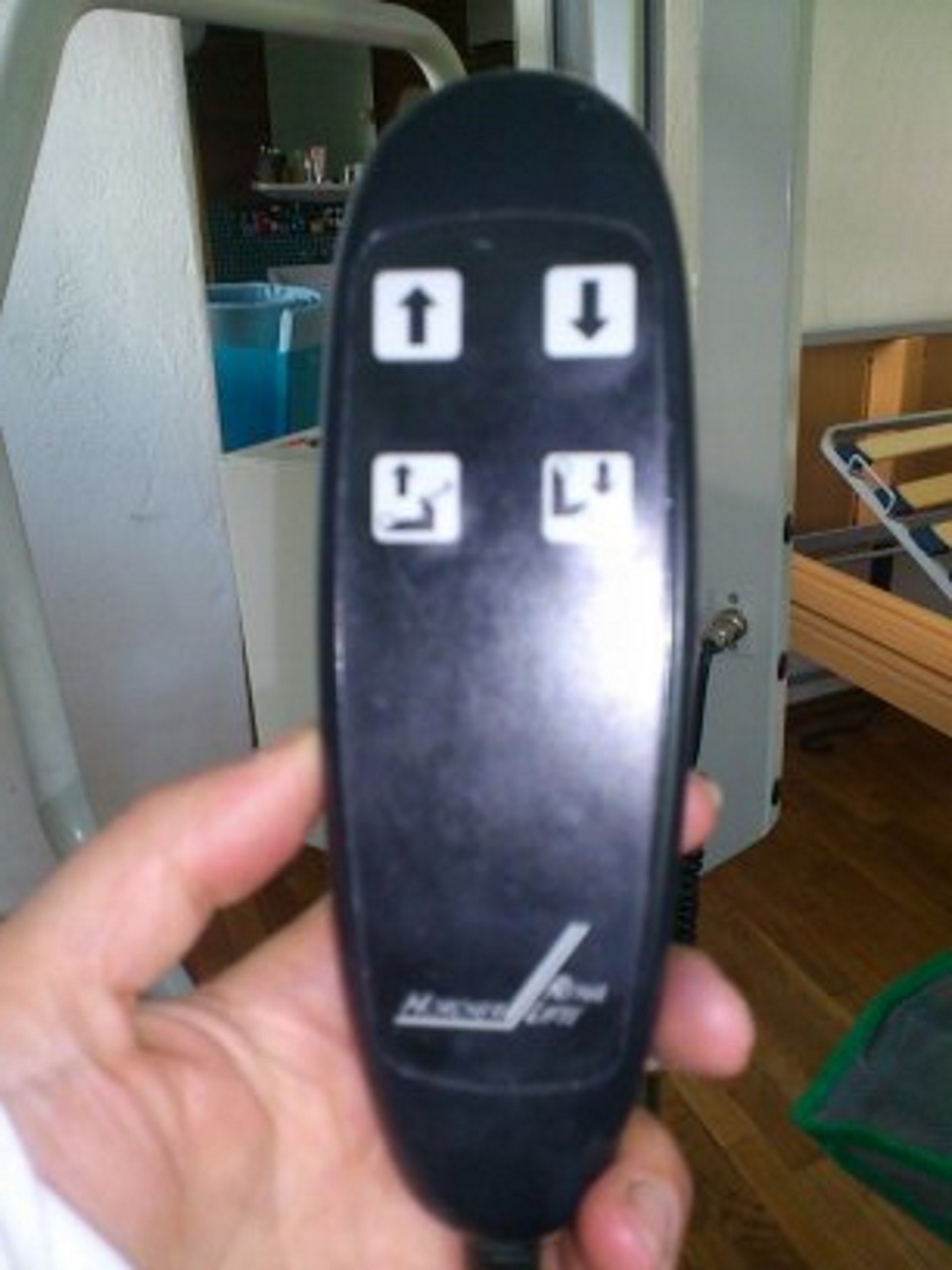 Bild von Anzeige: AKS Foldo schwenkbarer Personenlifter