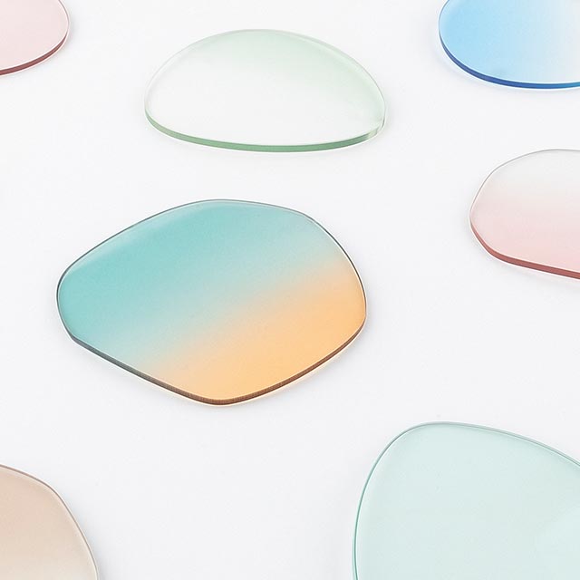 tinted ophthalmic lenses
