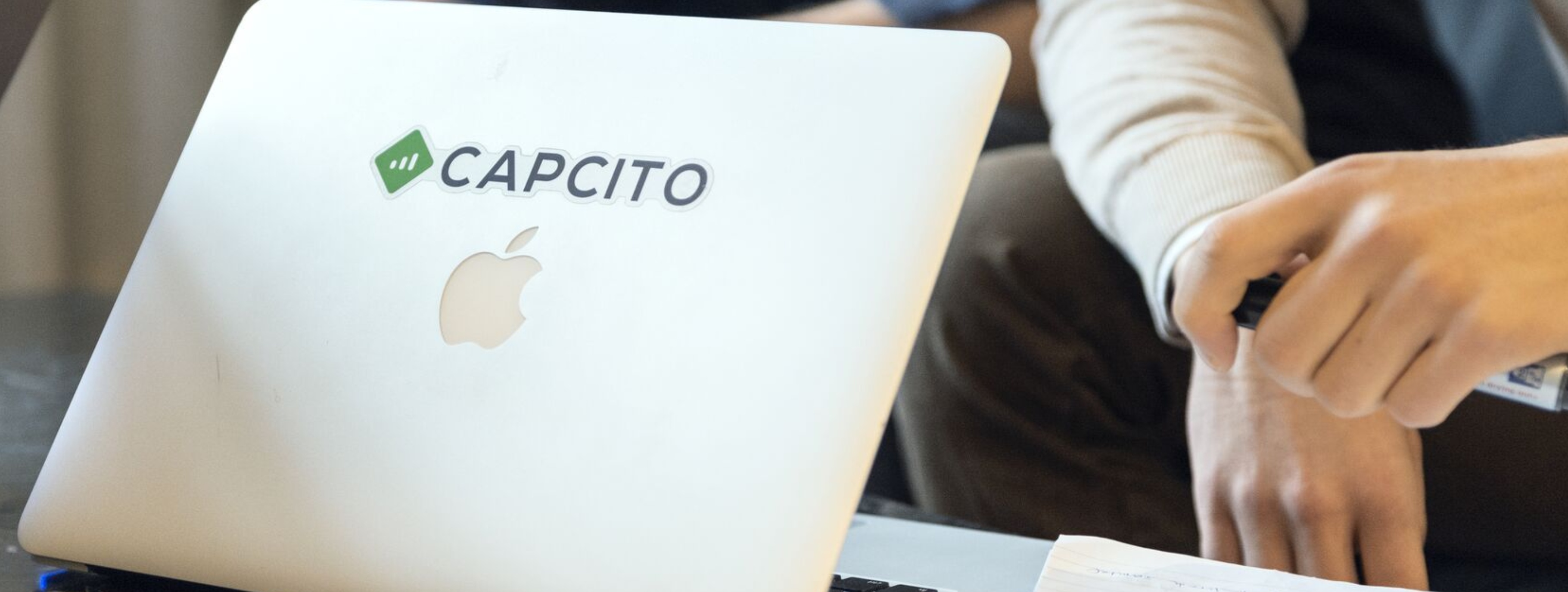 capcito laptop kontor sälja fakturor