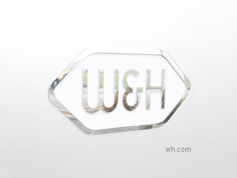 Тапет за работен плот на W&H Тапет за работен плот на W&H