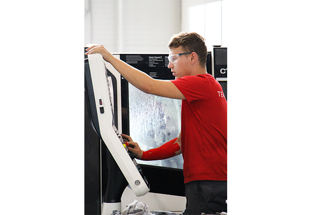 W& Mitarbeiter Alexander Absmann W& Mitarbeiter Alexander Absmann