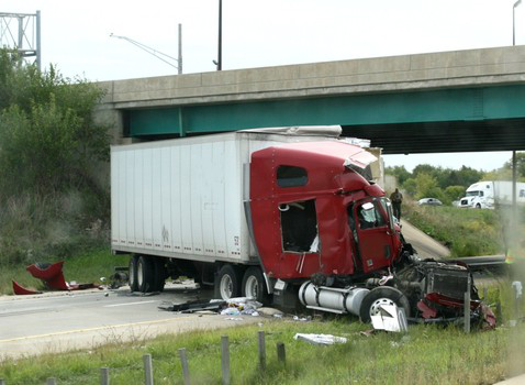 semi truck crash