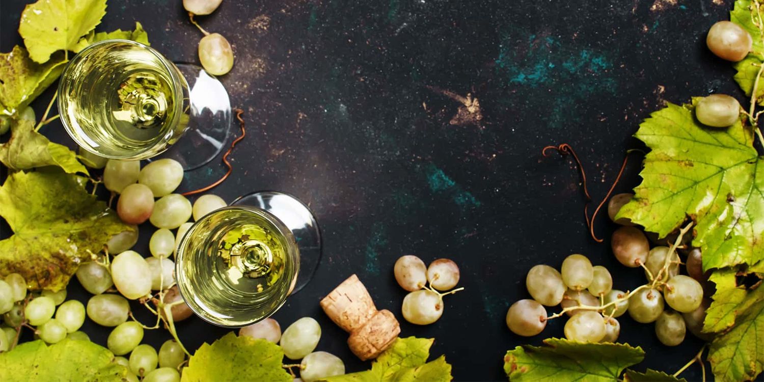 Spanish holiday tradition eating twelve grapes on New Year's Eve