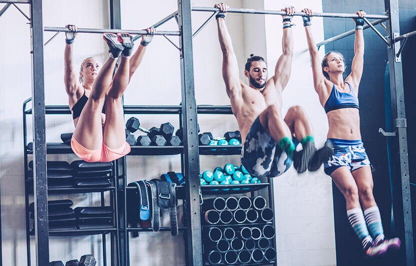 Bei der Zirkeltrainingsform steht dir immer ein Coach zur Seite. Crossfit wird als Zirkeltraining abgehalten