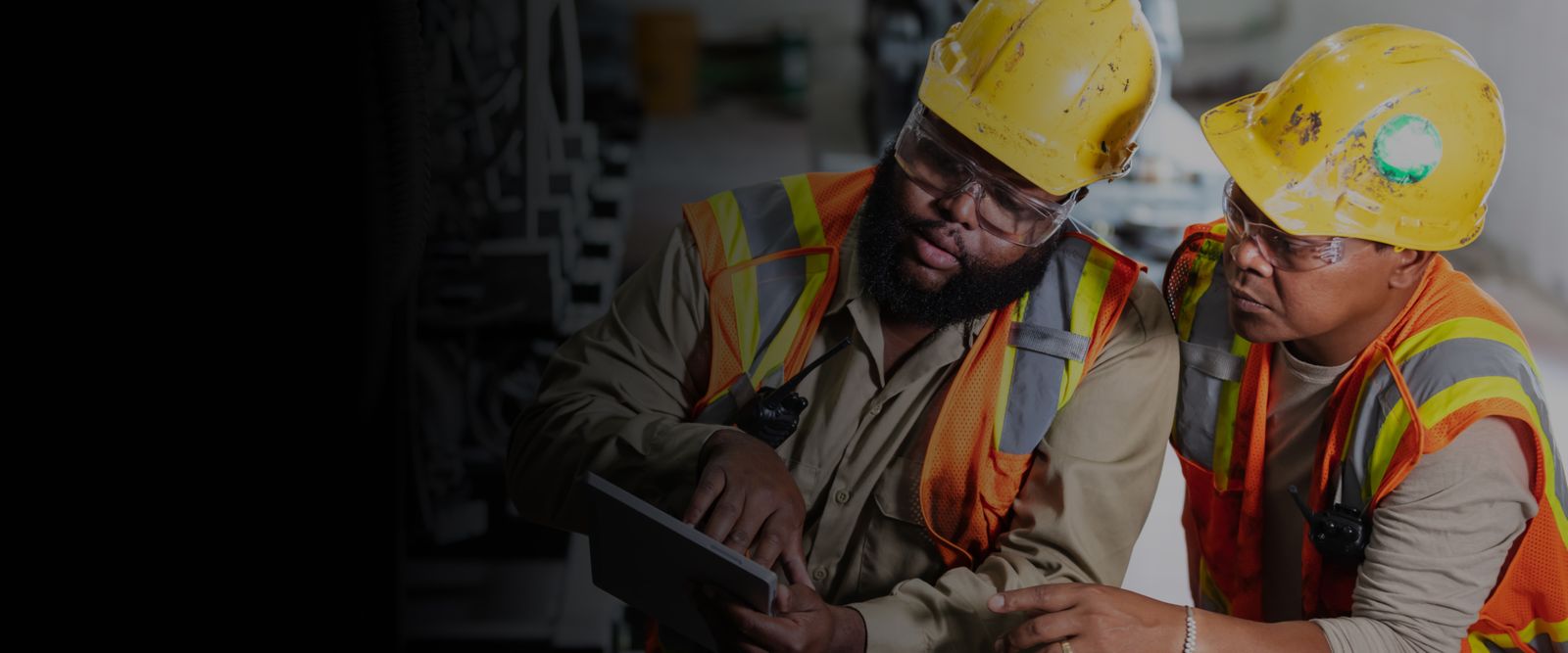 施工ソフトウェアを使用する特殊建設業者