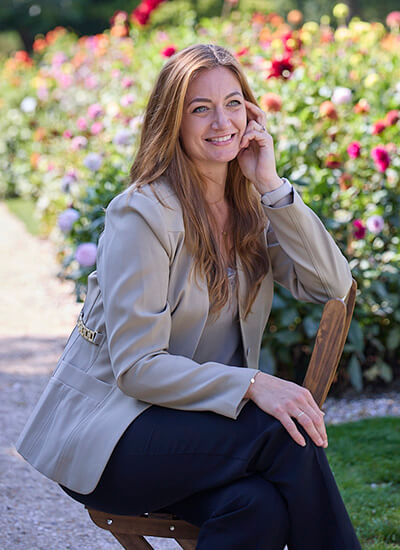 management assistent, botanical photos and videos