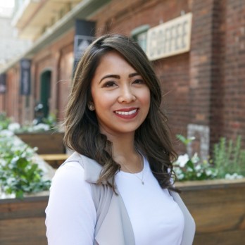Sarah Gatpandan sales representative at property.ca