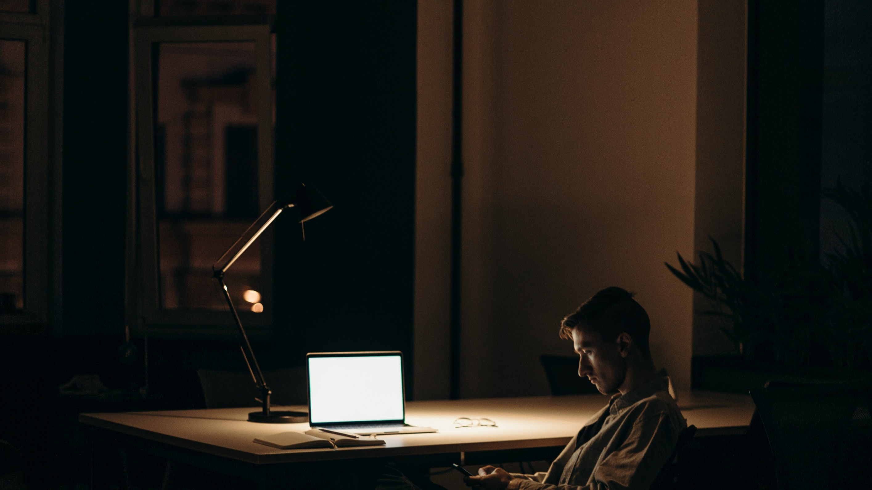 //a.storyblok.com/f/94343/2829x1591/fdb33a72b9/pexels-cottonbro-4069292.jpg