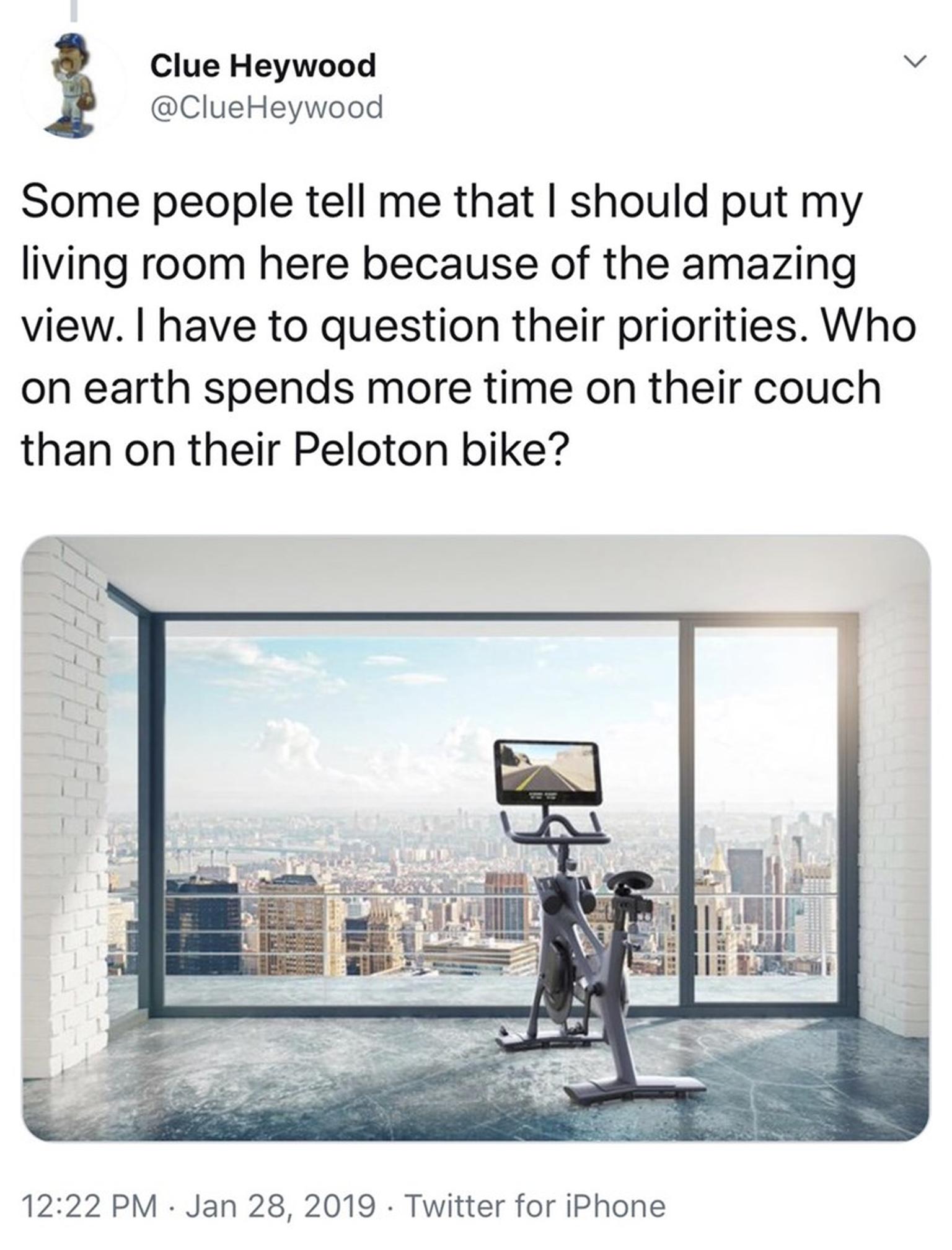 social media marketing strategy of peloton bike