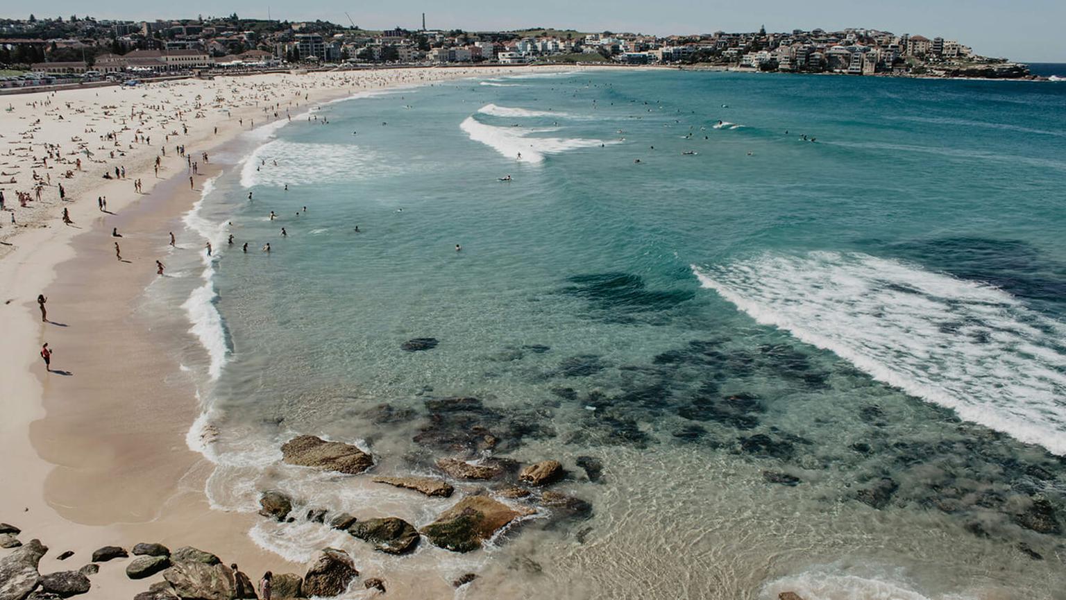 Studenten organisieren Event am Bondi Beach in Sydney
