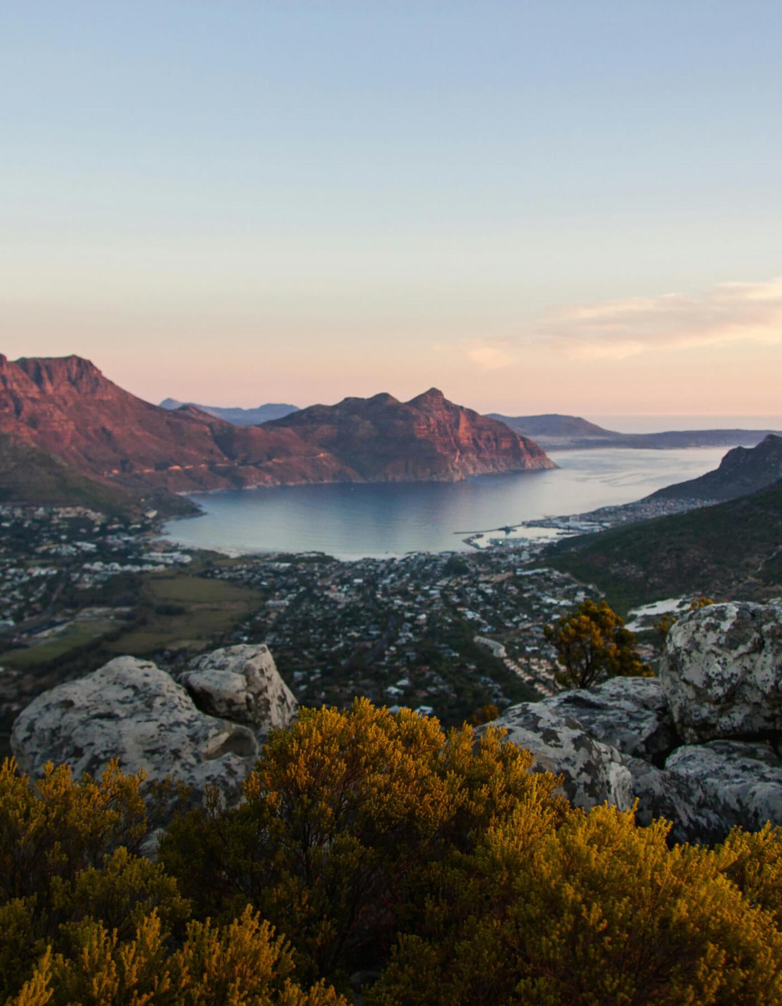 bg image //a.storyblok.com/f/69559/1400x1800/f5507b57fc/south-africa-2-header-mobile.jpg