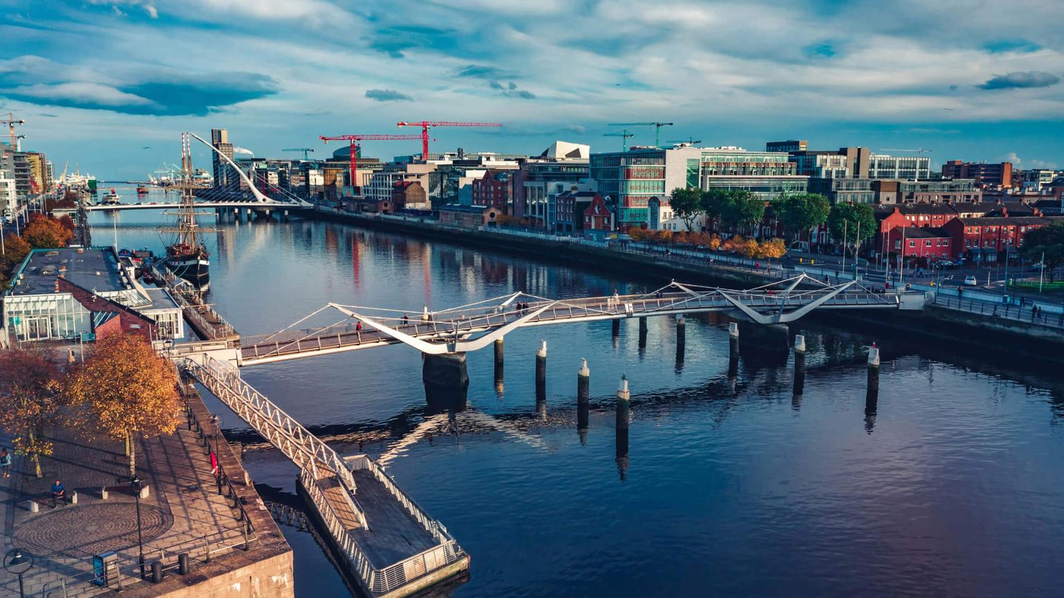 Exchange student in Ireland enjoys her time in the metropolis of Dublin