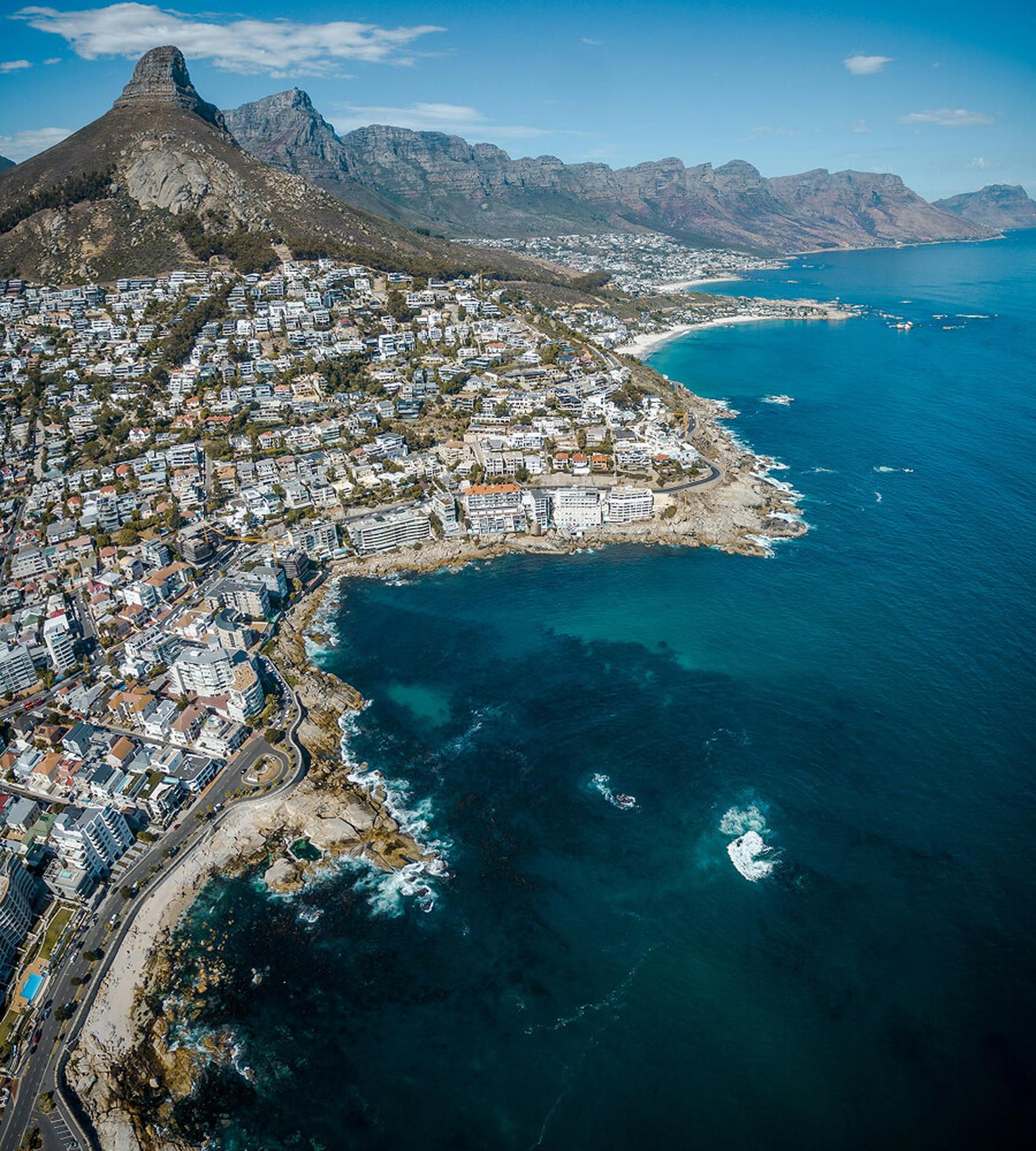 View of the Cape Town coast – The perfect place for volunteering abroad
