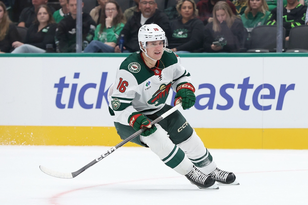 Nicolas Aubé-Kubel of the Minnesota Wild turning up the ice.