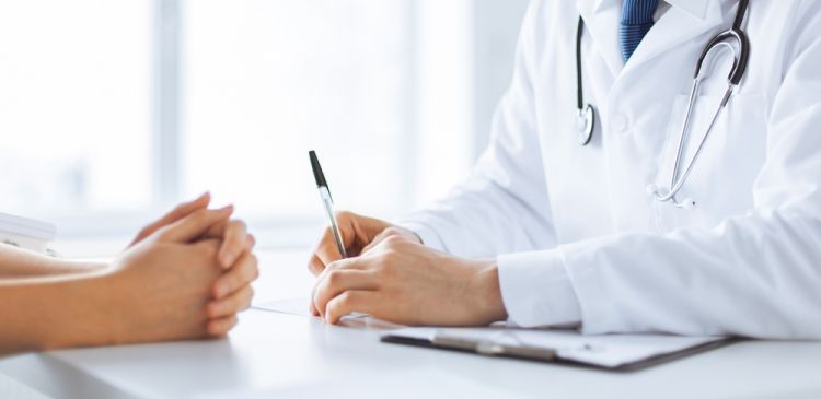 ergnomisches Sitzkissen von Physiotherapeuten empfohlen