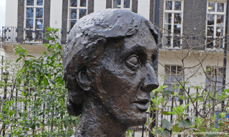 Geschichte-des-höhenverstellbaren-Schreibtischs-Virginia-Woolf