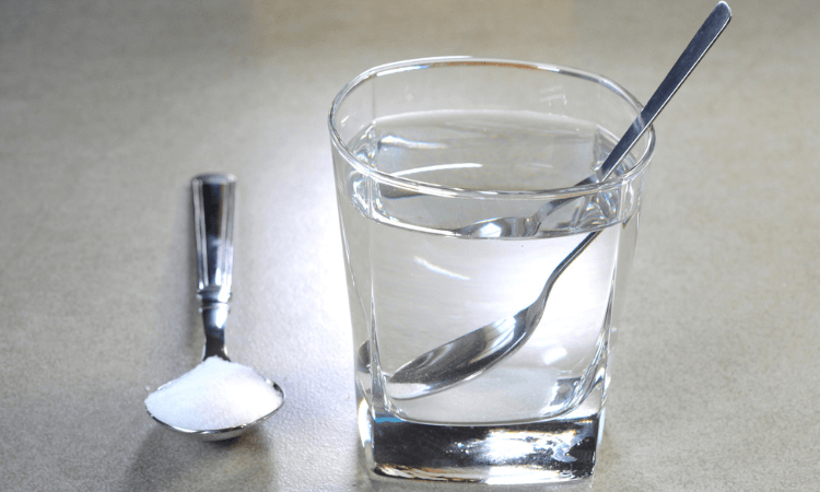 Wieso Hilft Salzwasser Gurgeln Bei Halsschmerzen www.ergotopia.de