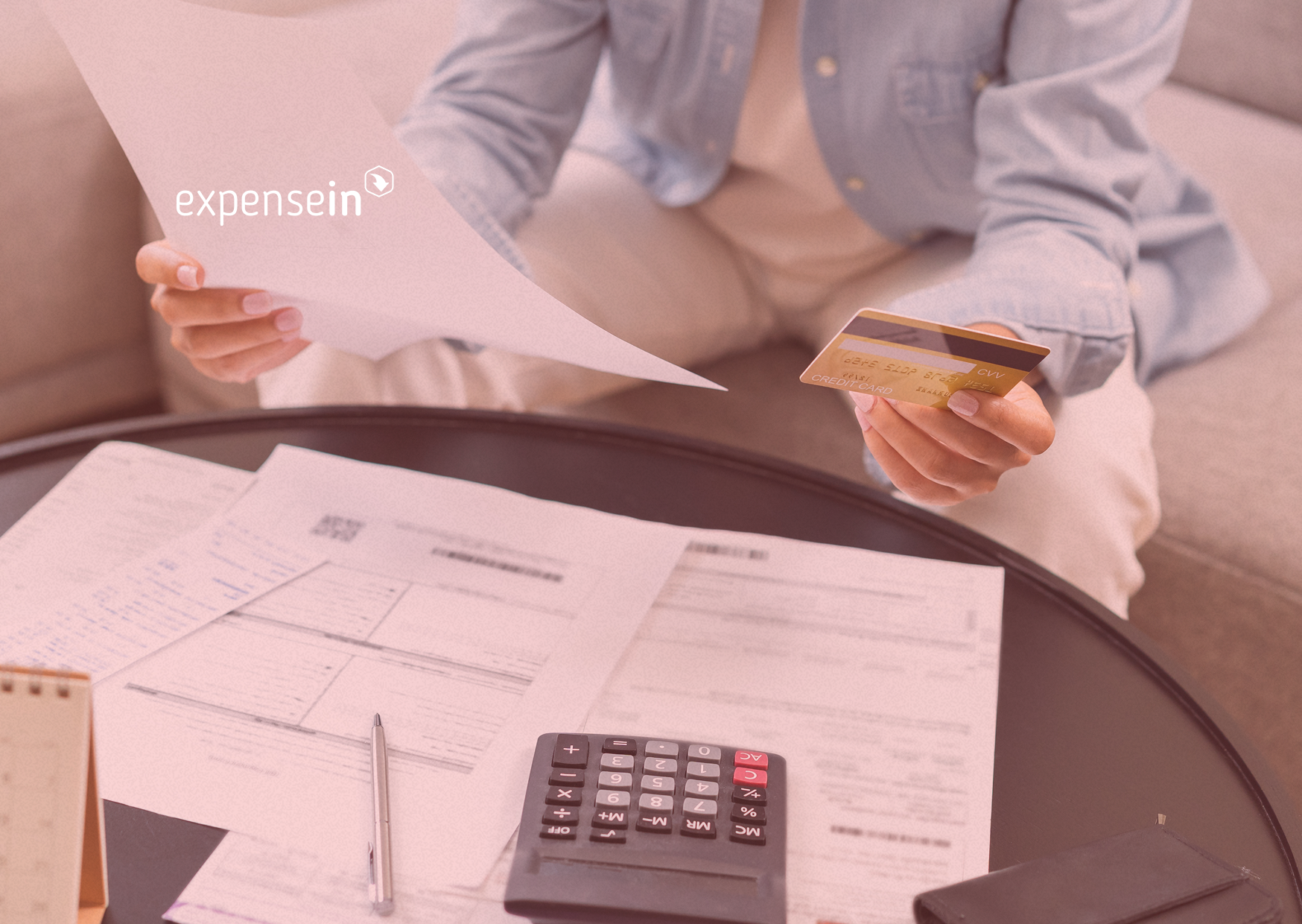 Feature image_Corporate Cards vs Expense Reimbursements - Which is Best for Your BusinessFeature image_Corporate Cards vs Expense Reimbursements - Which is Best for Your Business