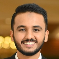 Headshot of Zaraq Shahzad
