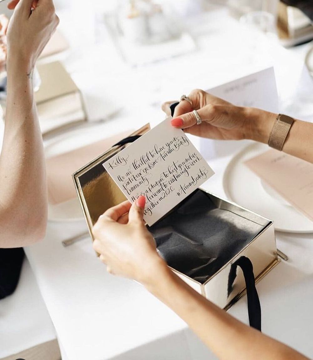 A handwritten gifting note that comes with gift box