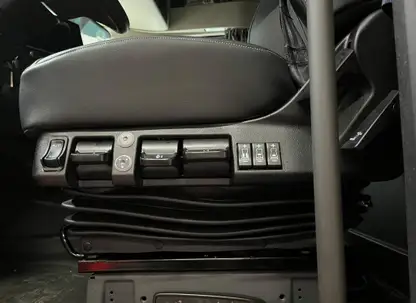 UnitedSeats Voyager C65 Premium mounting Volvo truck