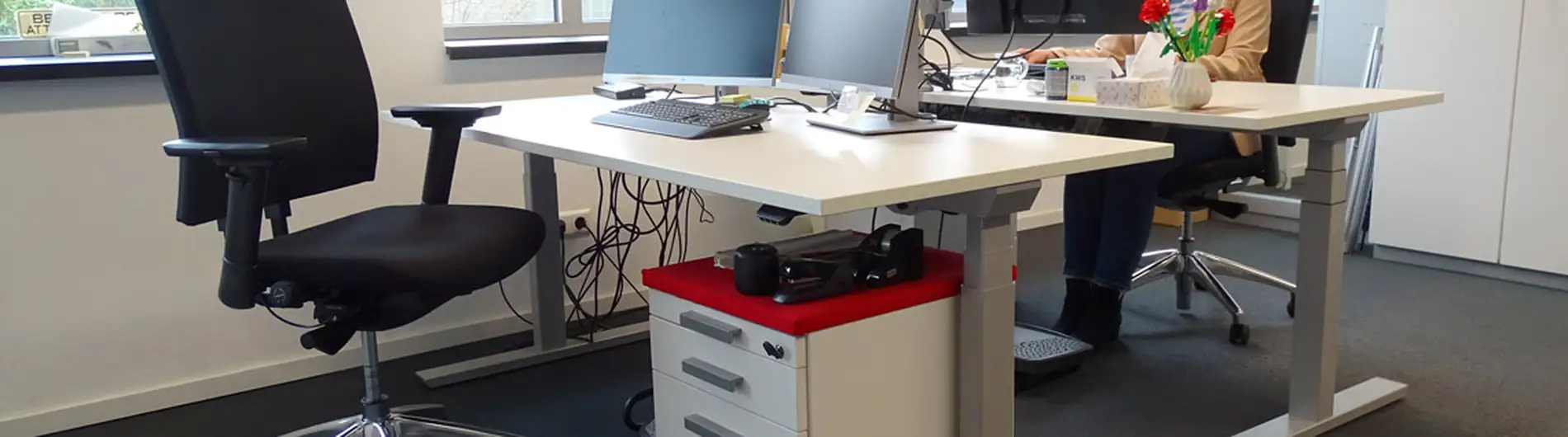 EBLO voorziet compleet kantoor KWS van ergonomische bureaustoelen