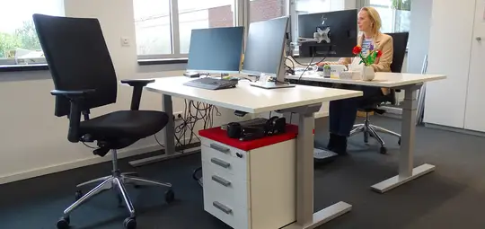 EBLO voorziet compleet kantoor KWS van ergonomische bureaustoelen