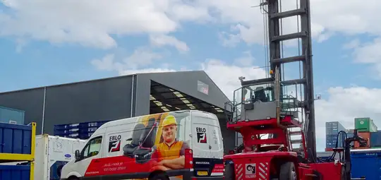 New seat in Kalmar container reach truck | EBLO