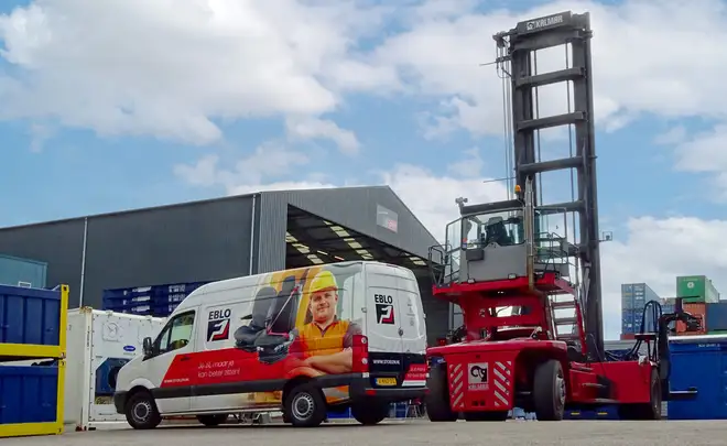 Nieuwe stoel in Kalmar container reachtruck | EBLO