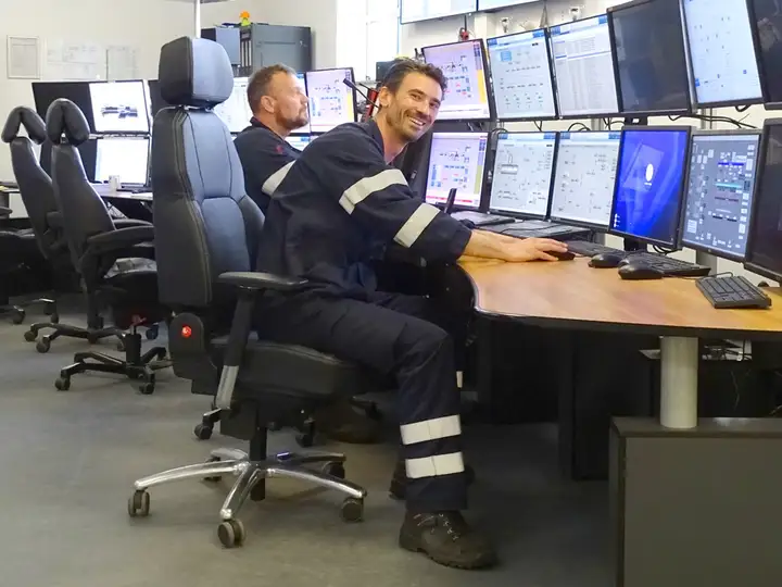 Air Liquide voorziet controleruimte van ergonomische 24/7-stoelen van EBLO