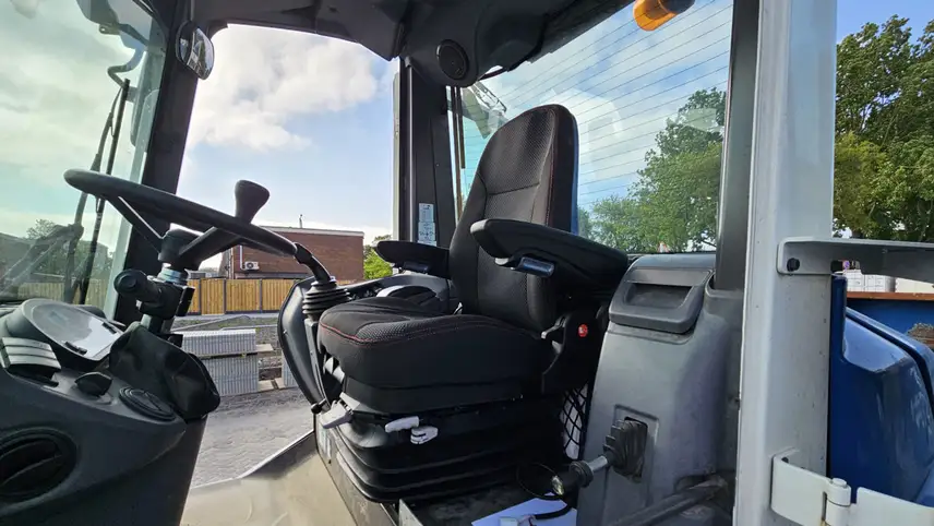 EBLO levert nieuwe stoelen voor shovels Kraaijeveld