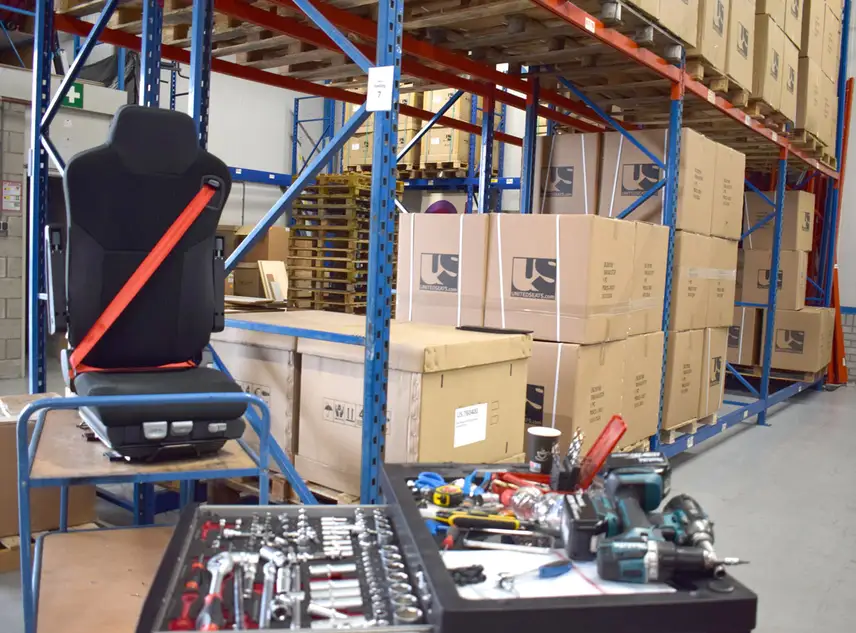 inbouw ISR 6860/875 NTS VOLVO vrachtwagen