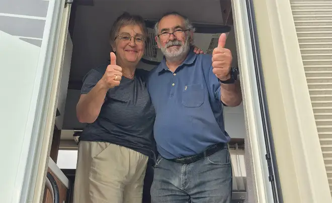 Leder-ISRI-Sitze (6860/875) im Wohnmobil einer deutschen Familie, repariert von EBLO