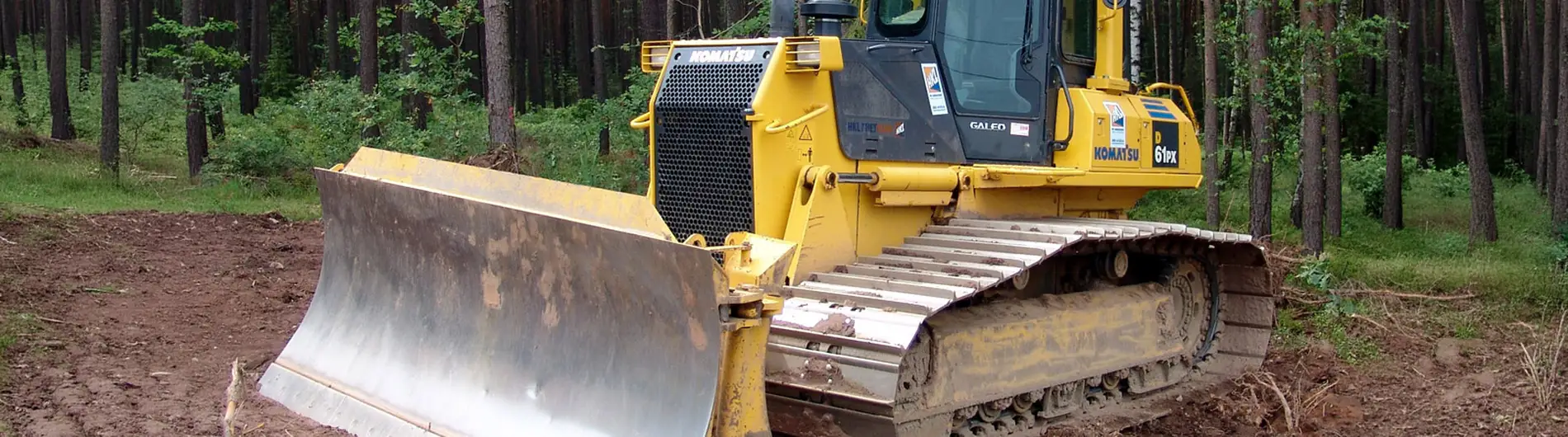 UnitedSeats dealer Seat Systems in Ireland retrofits C8 Pro seat upper in Komatsu dozer