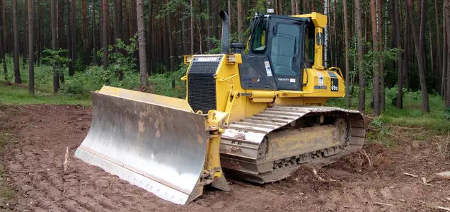 UnitedSeats dealer Seat Systems in Ireland retrofits C8 Pro seat upper in Komatsu dozer
