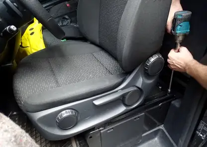 Meer ondersteuning van de rug met een ingebouwde lendensteun in een Mercedes Vito busje