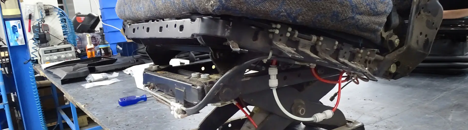 Revisión de un antiguo asiento de camión ISRI