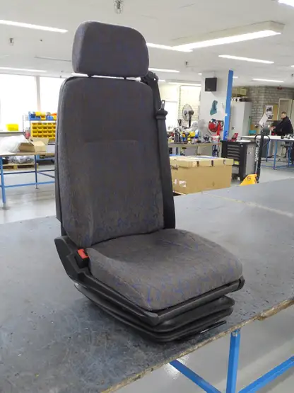 gereviseerde oude isri stoel