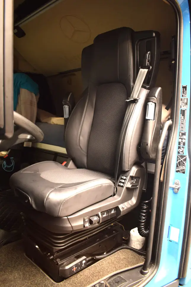 UnitedSeats vrachtwagenstoel Voyager C70 comfort