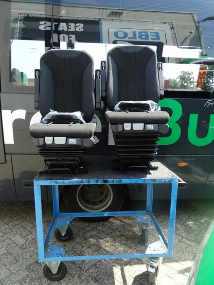 Vorbereitung-für-neue-Qbuzz-Sitze