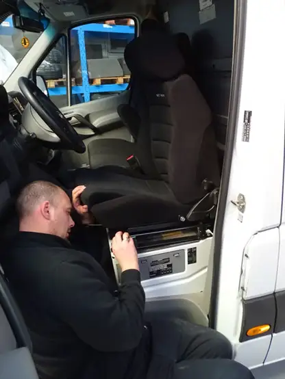 Inbouw scheel autostoel