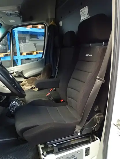 Inbouw scheel autostoel