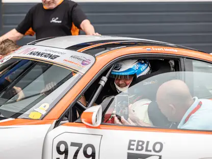 Porsche GT4 met Racetech autostoel