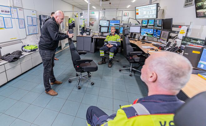 Controle-ruimte met UnitedSeats stoelen van EBLO