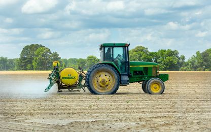 John Deere trekker