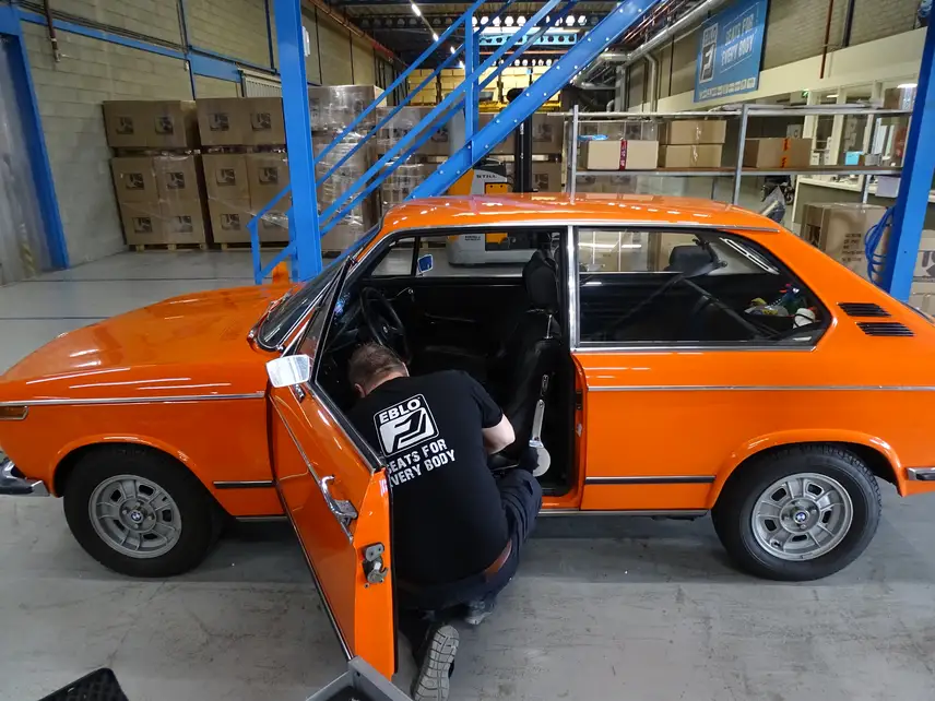 EBLO inbouwen Recaro autostoel