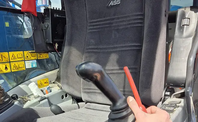 ASS stoel in graafmachine
