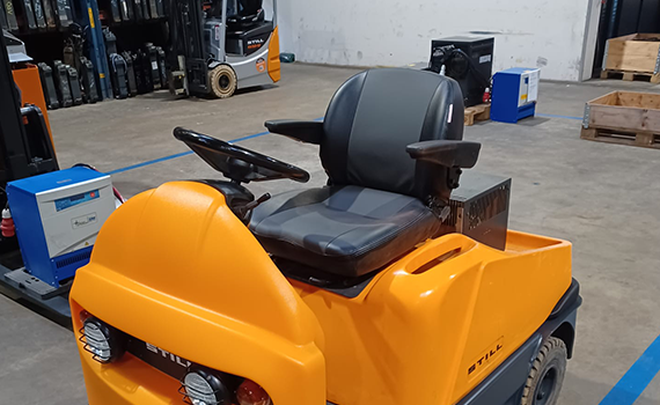 Still voertuig met US bovenbouw stoel