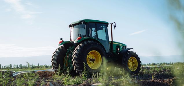 trekker met luchtgeveerde trekkerstoel